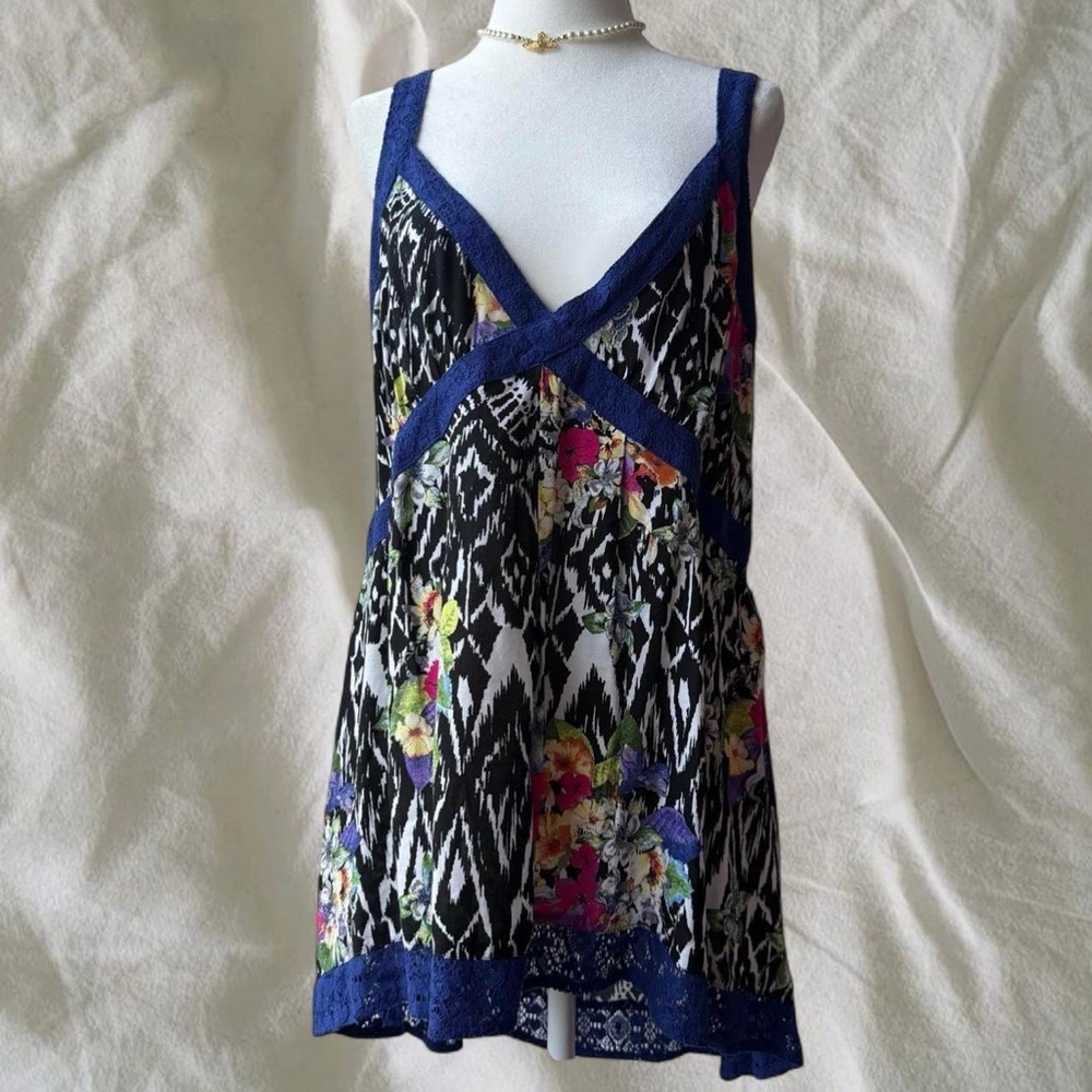 Nicole by Nicole Miller Multicolor Patterned Tunic